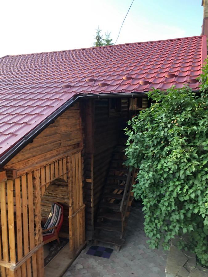 Hotel Skarbivka Vorochta Exteriér fotografie