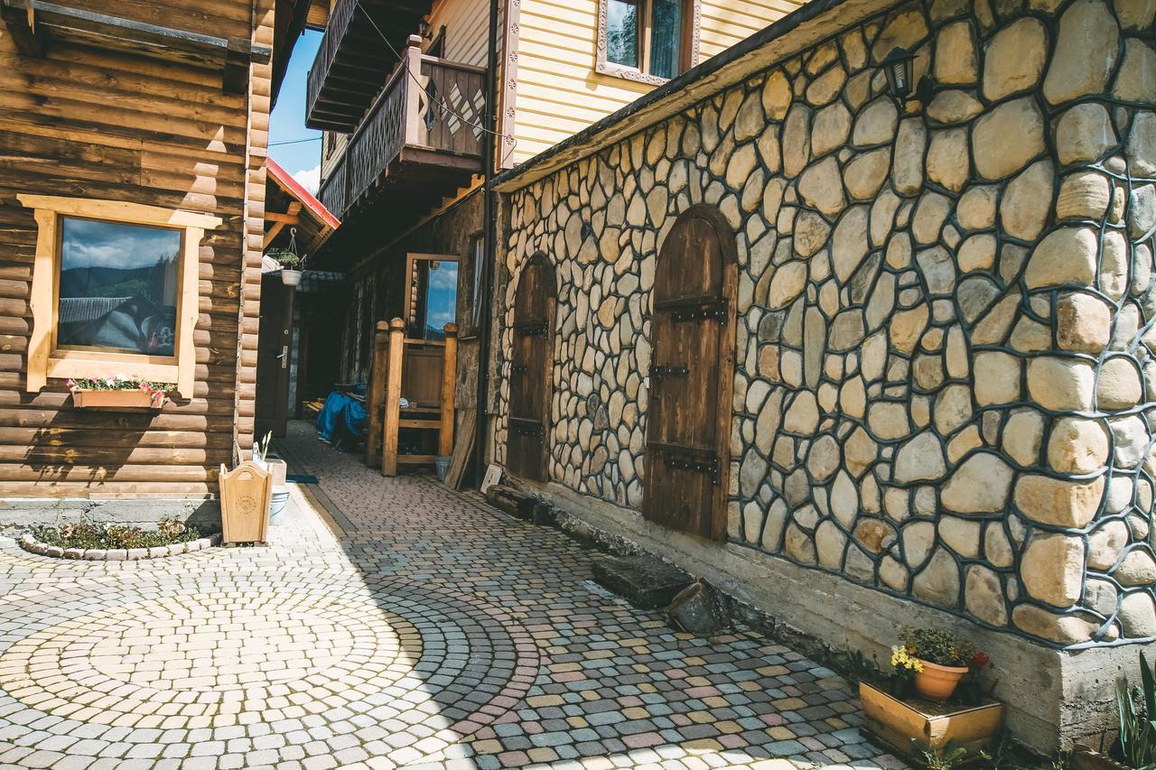 Hotel Skarbivka Vorochta Exteriér fotografie