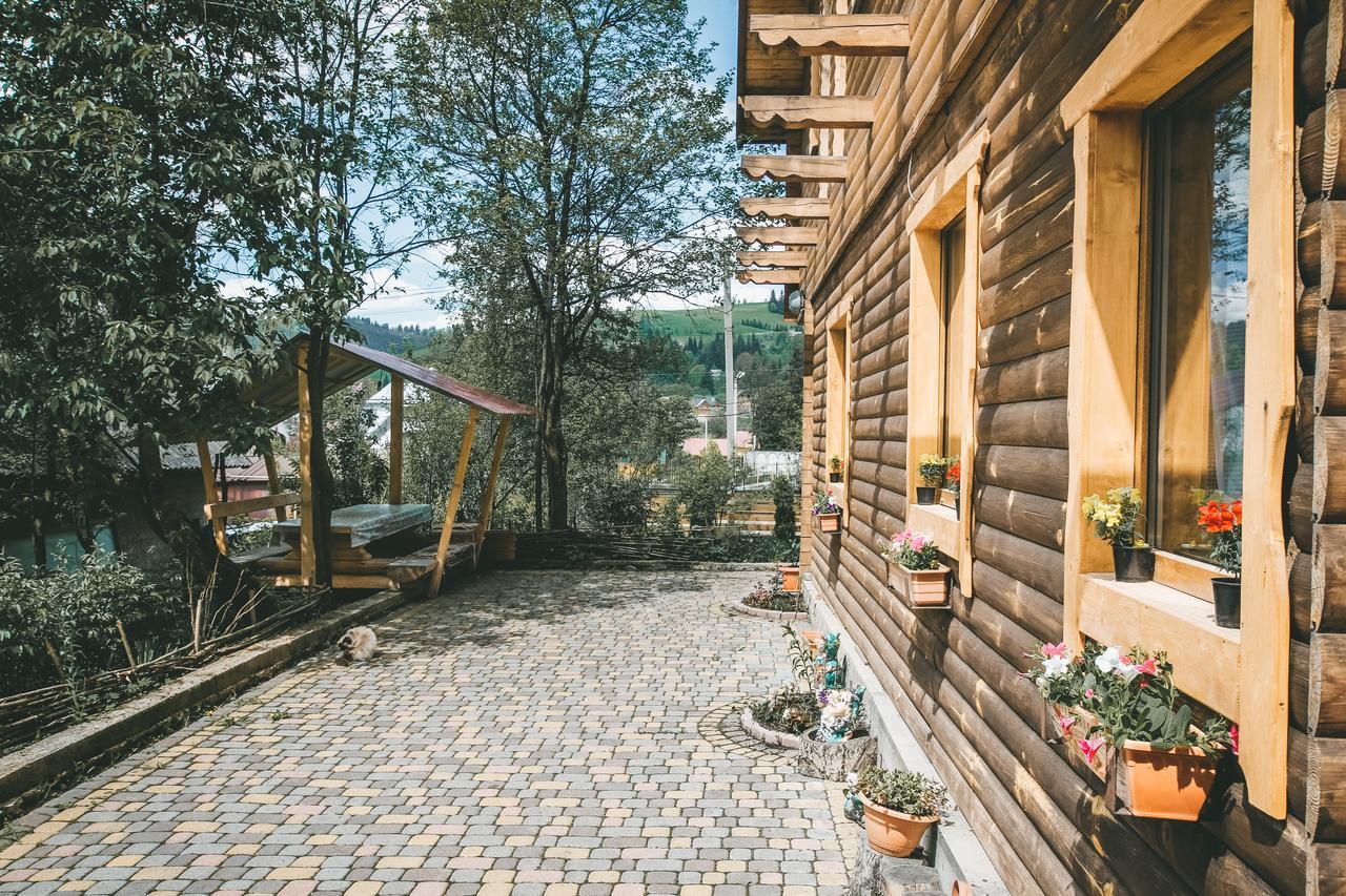 Hotel Skarbivka Vorochta Exteriér fotografie