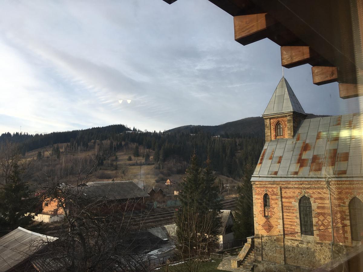 Hotel Skarbivka Vorochta Exteriér fotografie